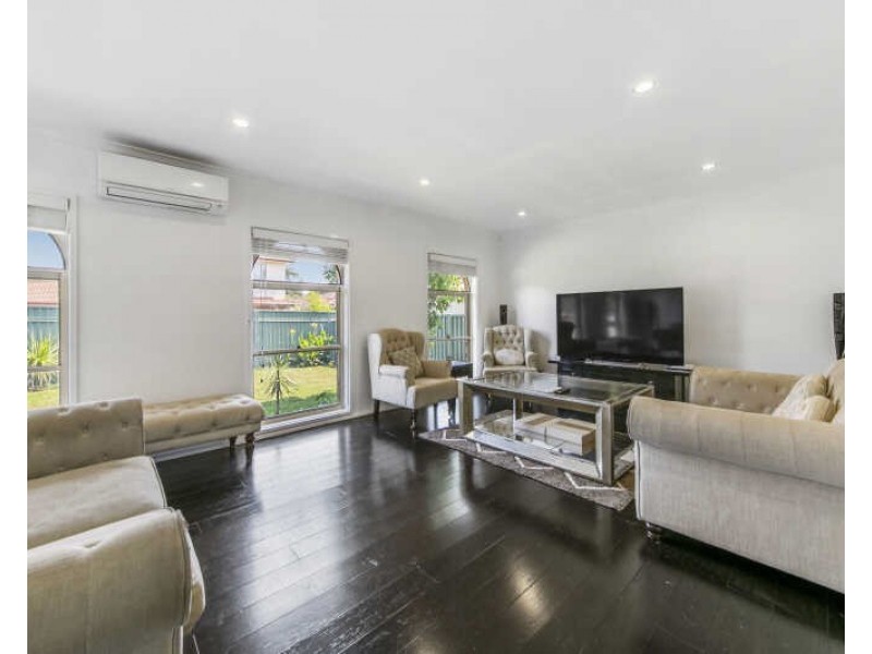 132 Donohue St, Kings Park NSW 2148