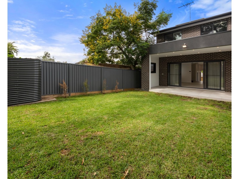 39 Dahlia St, Greystanes NSW 2145