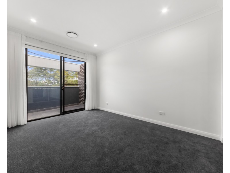 39 Dahlia St, Greystanes NSW 2145