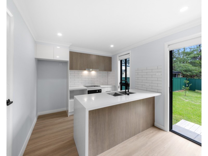 92a Centenary Rd, South Wentworthville NSW 2145