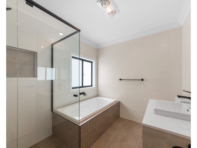 92a Centenary Rd, South Wentworthville NSW 2145