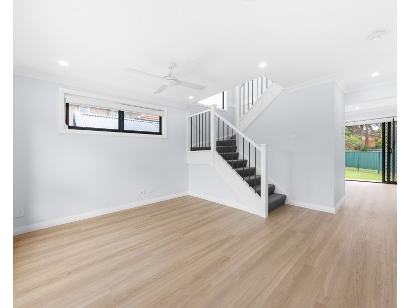 92a Centenary Rd, South Wentworthville NSW 2145