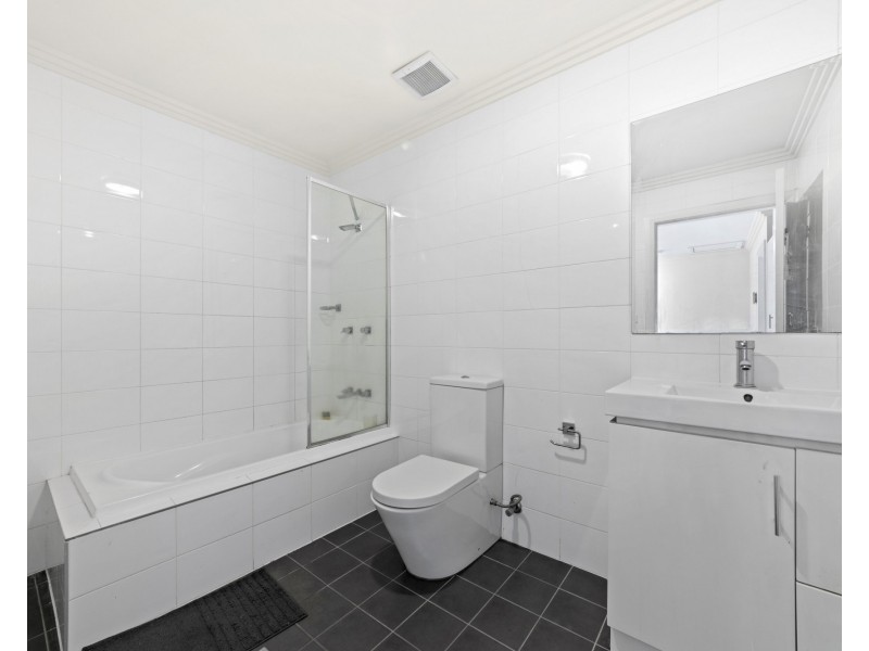 29/100 Kenyons Rd, Merrylands West NSW 2160