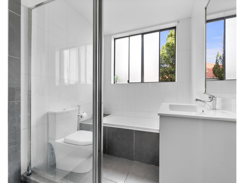 1/328 Woodville Road, Guildford NSW 2161