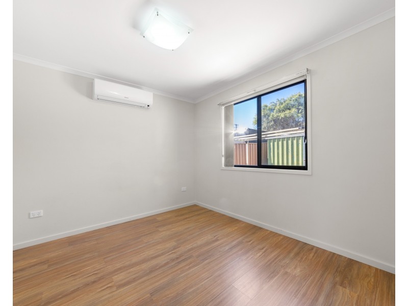 8A Hanbury St, Greystanes NSW 2145