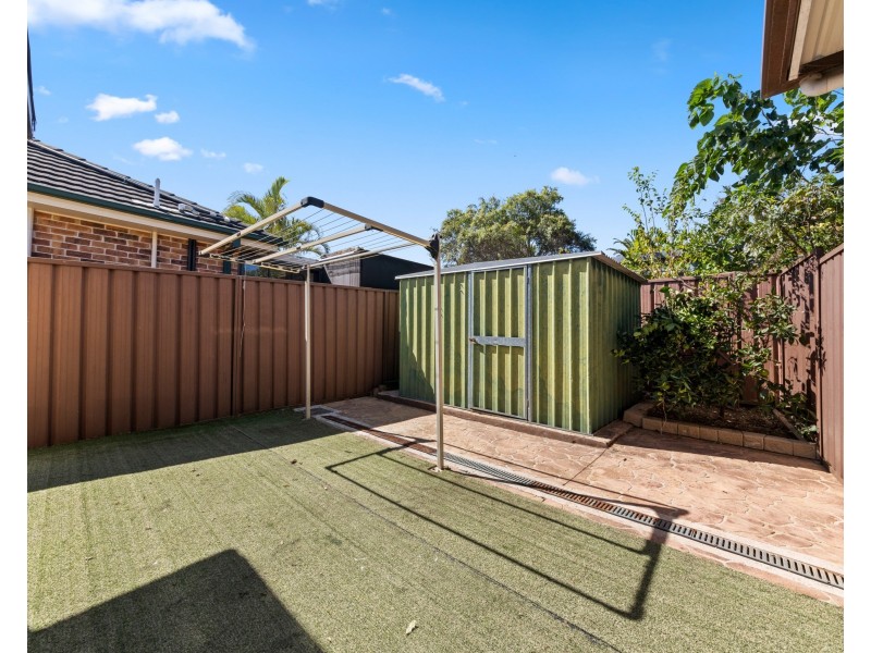 8A Hanbury St, Greystanes NSW 2145