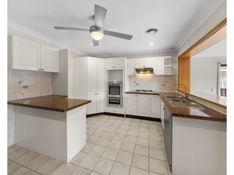 131 Whalans Rd, Greystanes NSW 2145