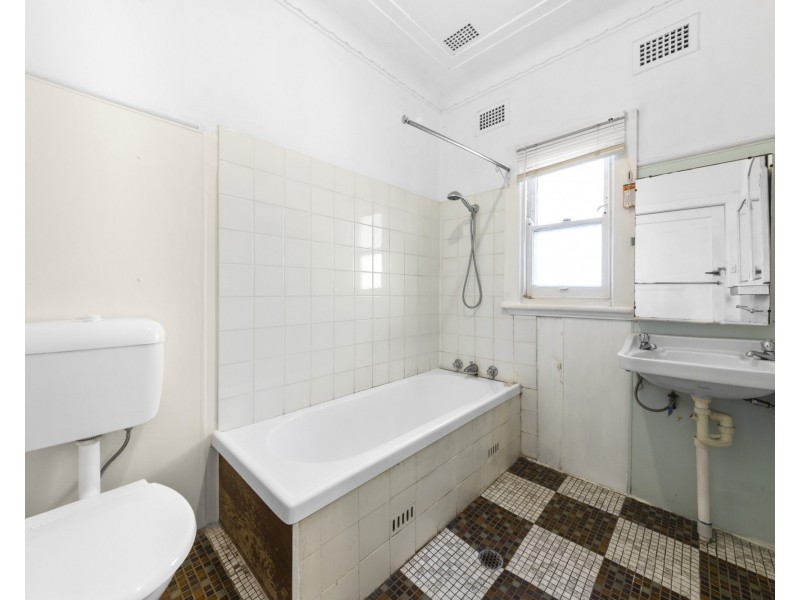 235 Fowler Rd, Guildford NSW 2161