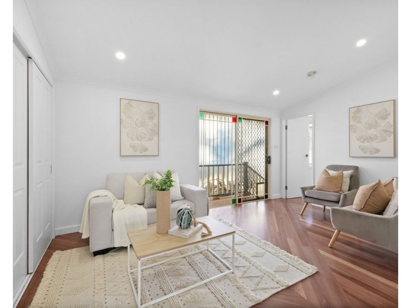 11 Sandra Street, Woodpark NSW 2164