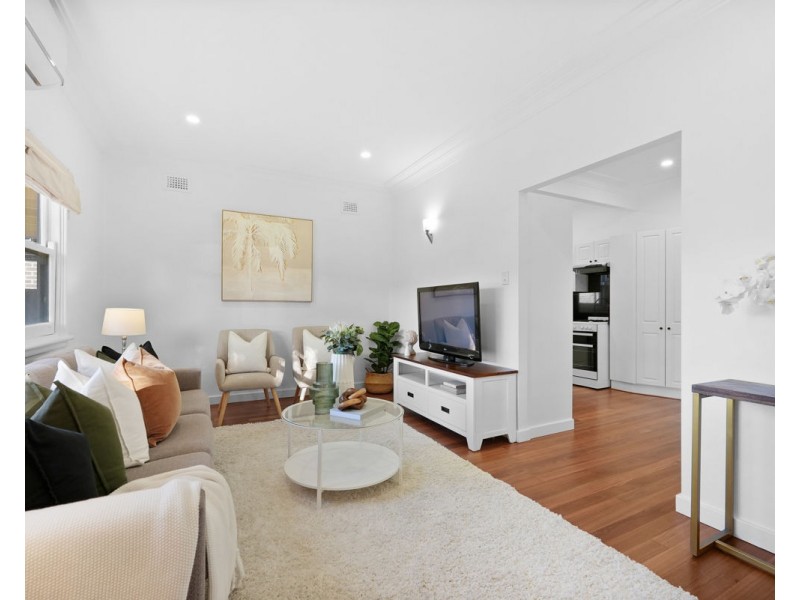 11 Sandra Street, Woodpark NSW 2164