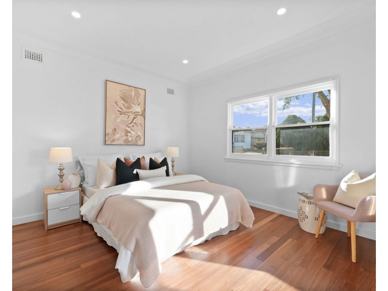 11 Sandra Street, Woodpark NSW 2164