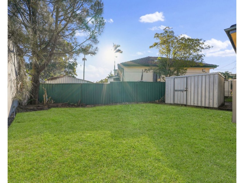 11 Sandra Street, Woodpark NSW 2164