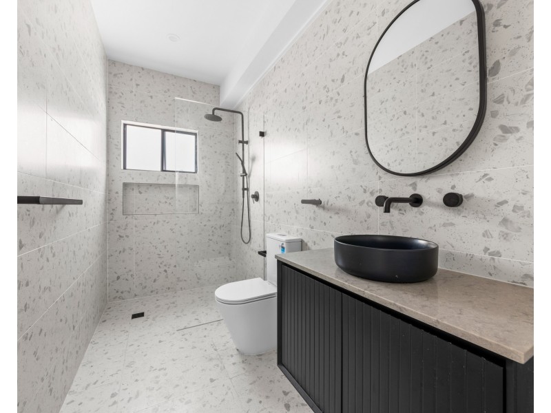 258 Hamilton Rd, Fairfield Heights NSW 2165