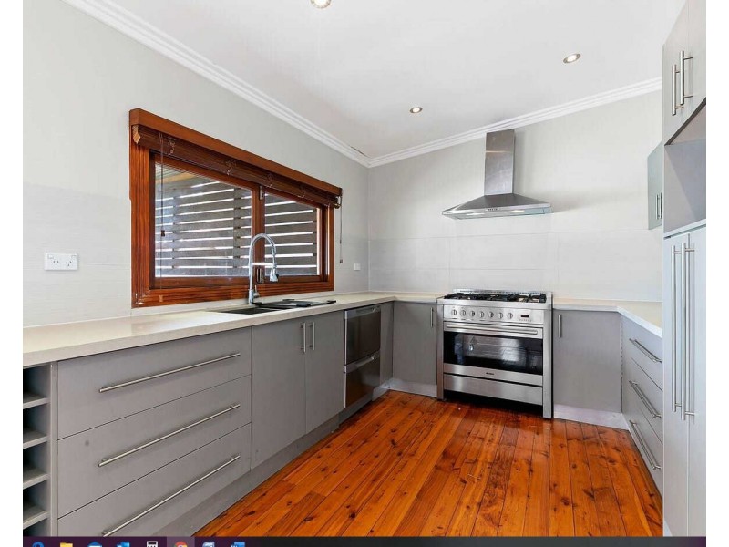 25 Cartwright Av, Merrylands NSW 2160