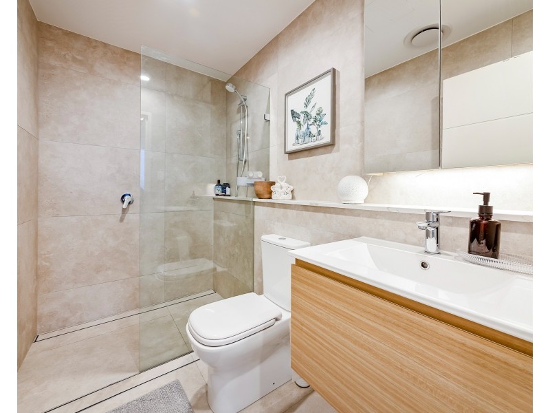 1114/5 Gladstone St, Merrylands NSW 2160