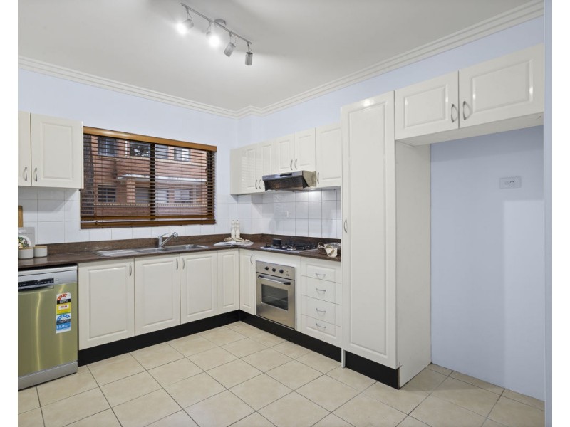 7/4-6 Treves Street, Merrylands NSW 2160
