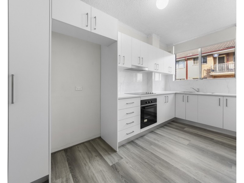12/21 Cambridge St, Merrylands NSW 2160