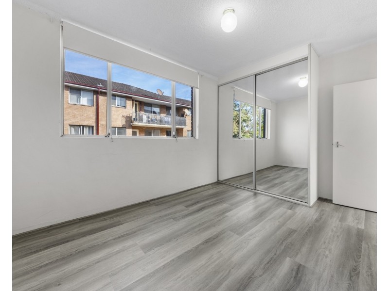 12/21 Cambridge St, Merrylands NSW 2160