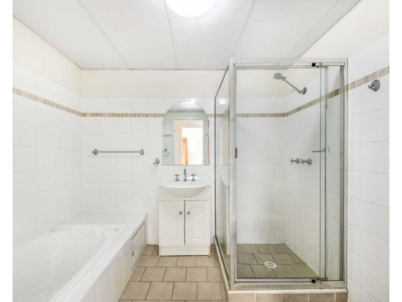 304/91a Bridge Rd, Westmead NSW 2145
