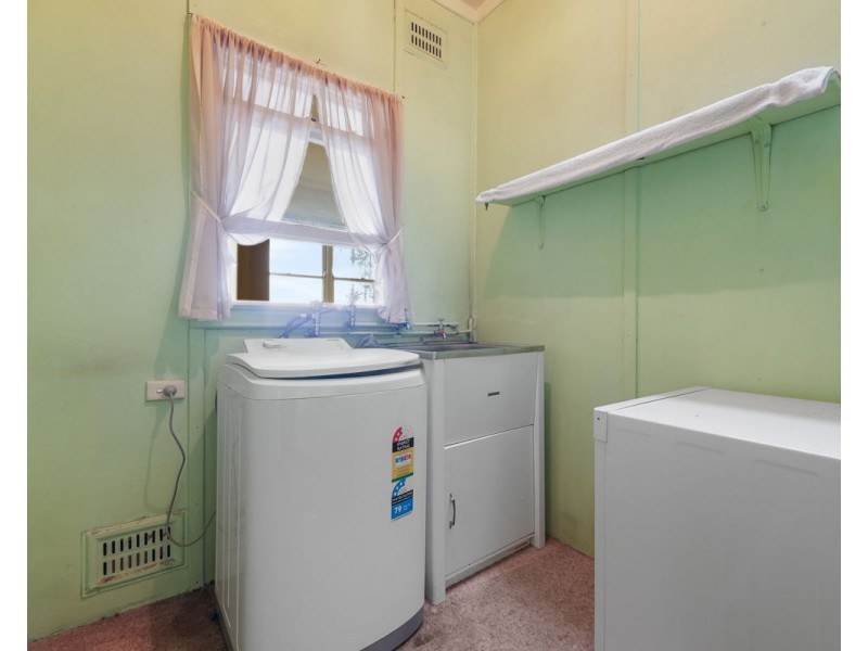 14 Essex Street, Guildford NSW 2161