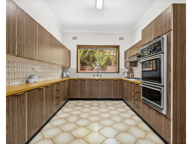 5 Salisbury Road, Guildford NSW 2161