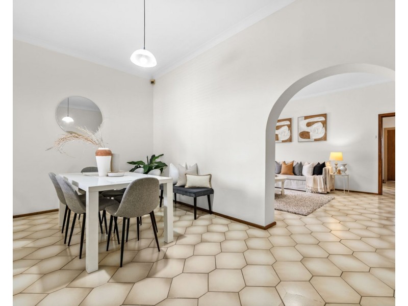 5 Salisbury Road, Guildford NSW 2161