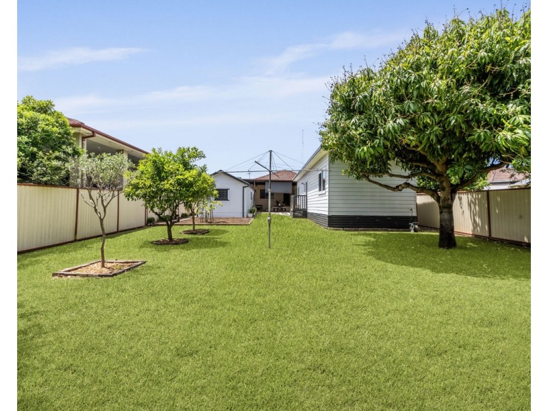 5 Salisbury Road, Guildford NSW 2161