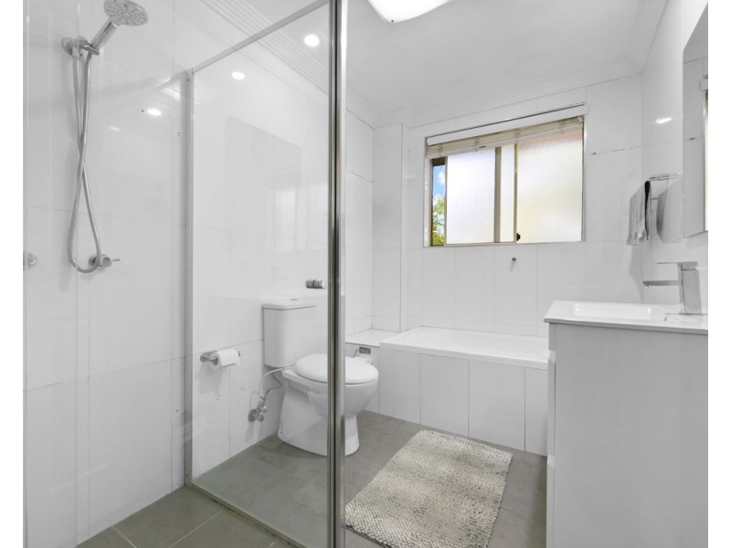 9/35-37 Windsor Road, Merrylands NSW 2160