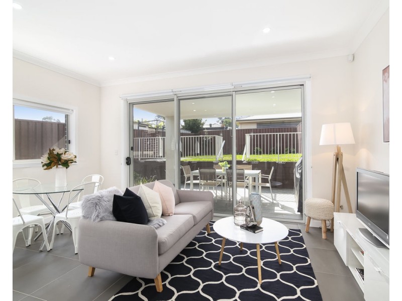 18a Sandra Street, Woodpark NSW 2164
