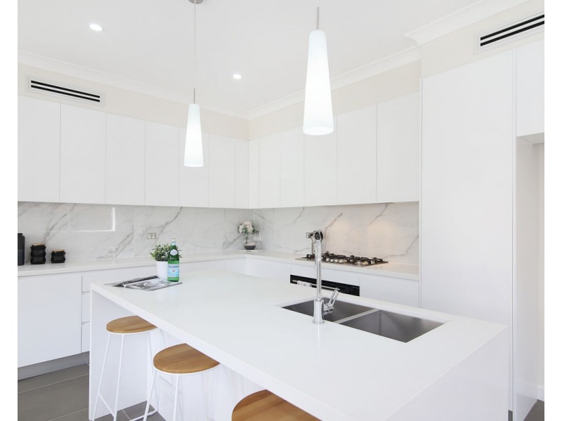 18a Sandra Street, Woodpark NSW 2164