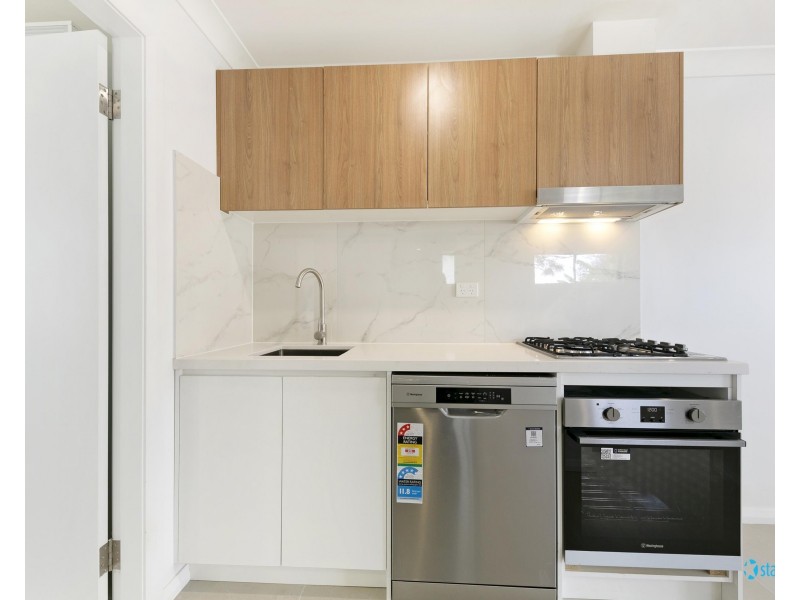 36A Bridge Rd, Westmead NSW 2145