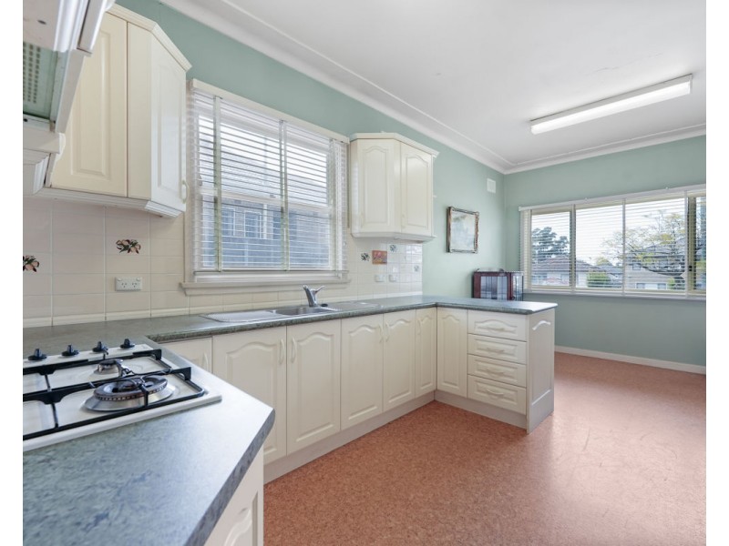 39 Laura Street, Merrylands NSW 2160