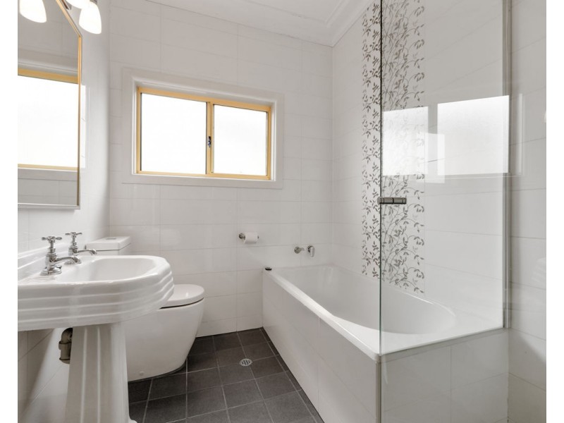 39 Laura Street, Merrylands NSW 2160