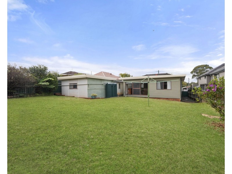 39 Laura Street, Merrylands NSW 2160