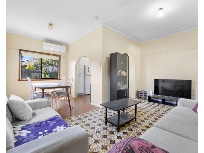 41 Mandoon Road, Girraween NSW 2145