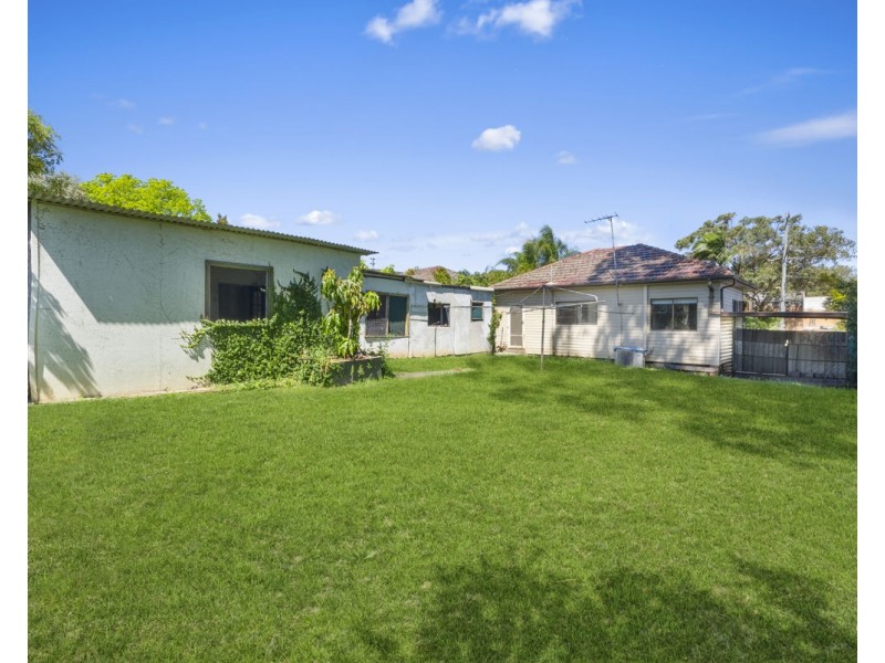41 Mandoon Road, Girraween NSW 2145