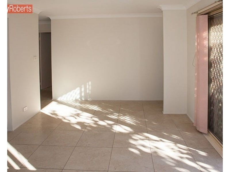 2 Valerie St, Pendle Hill NSW 2145