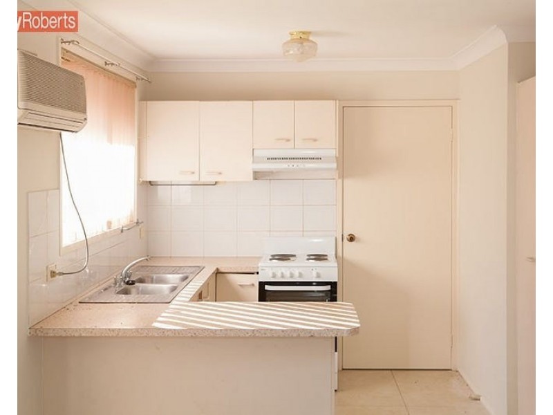 2 Valerie St, Pendle Hill NSW 2145