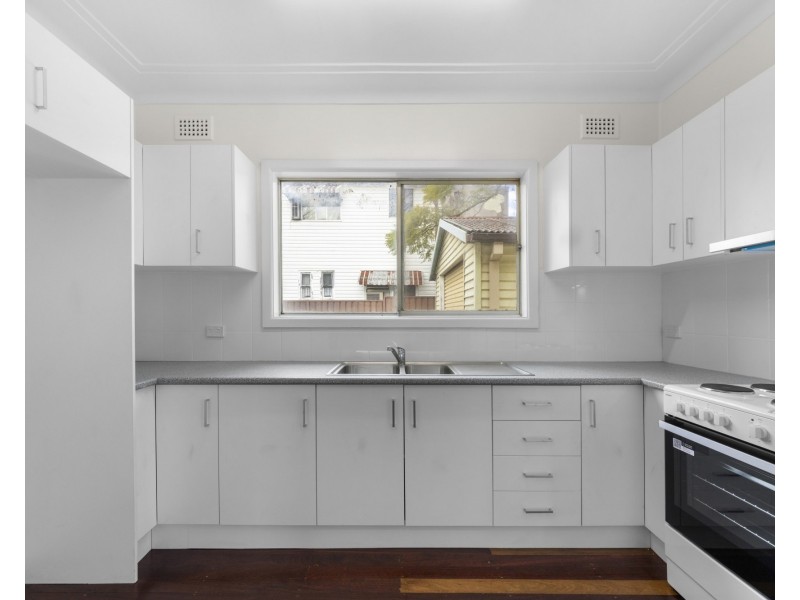 14 Wanda St, Merrylands West NSW 2160