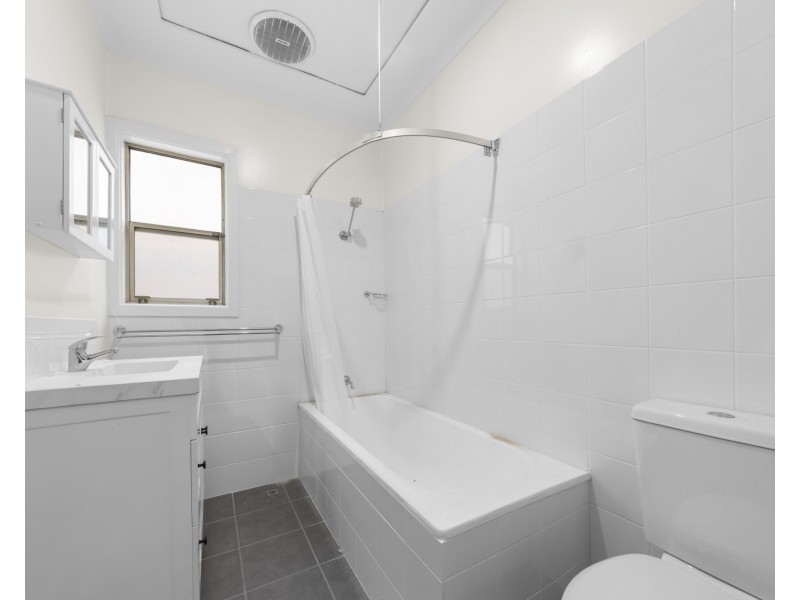 14 Wanda St, Merrylands West NSW 2160