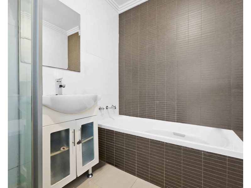 4/210 Excelsior Street, Guildford NSW 2161