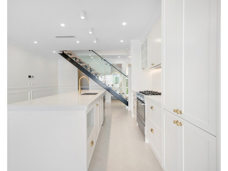 71a Fowler Rd, Merrylands NSW 2160