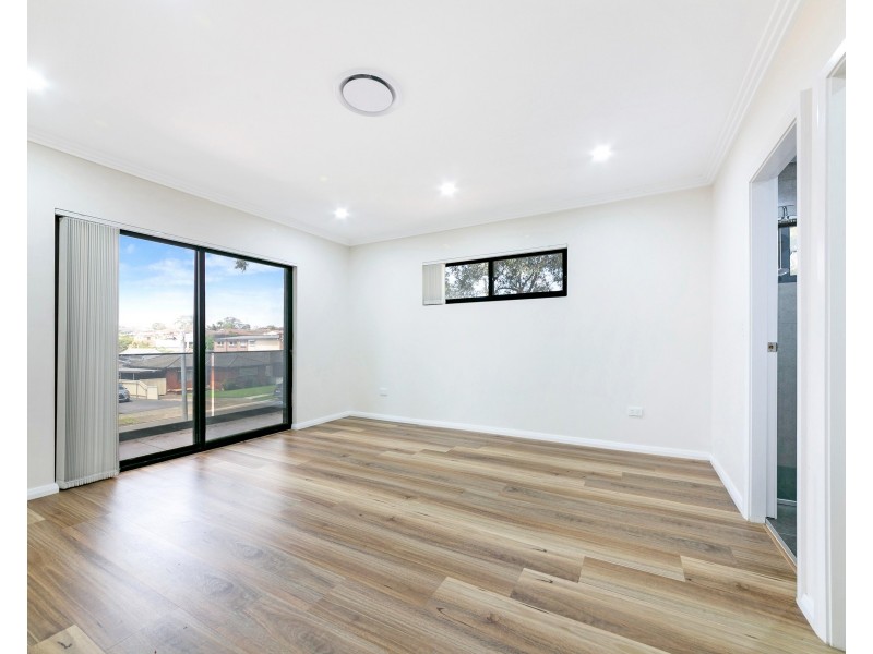 127A Fowler Rd, Merrylands NSW 2160
