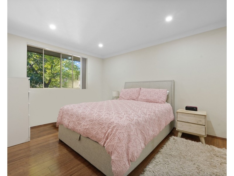 9/35-37 Windsor Rd, Merrylands NSW 2160