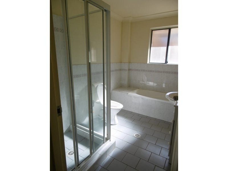 12/111 Lane St, Wentworthville NSW 2145