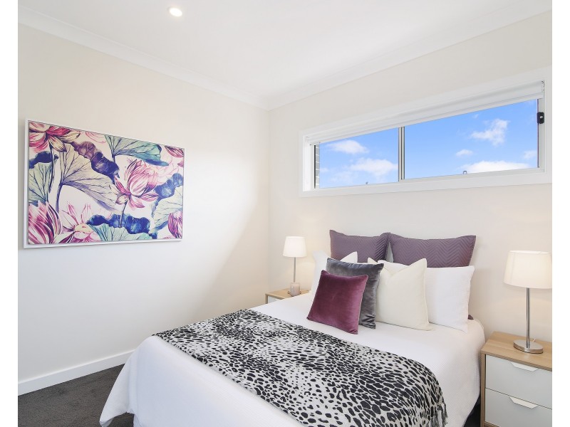 18a Sandra St, Woodpark NSW 2164