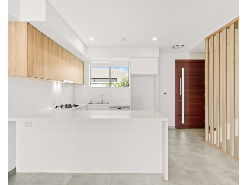 2/6 Charlotte St, Merrylands NSW 2160