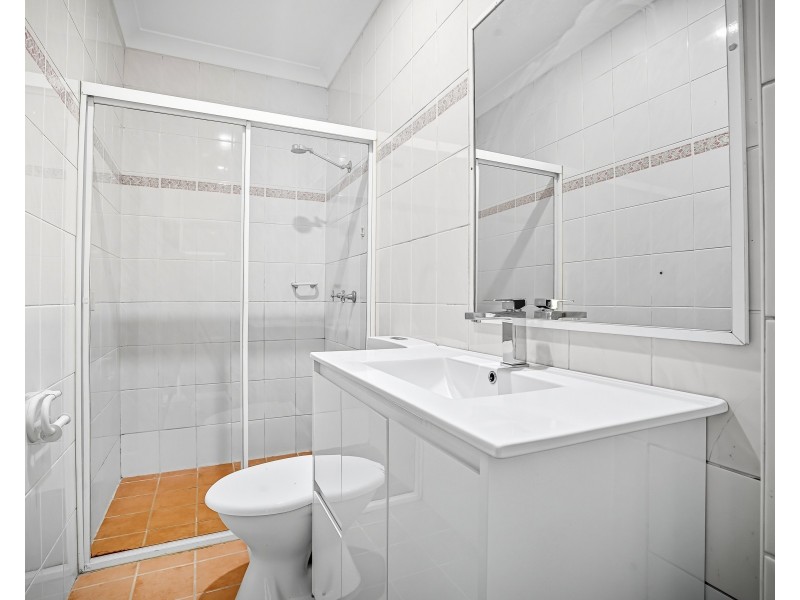 2/52 Newman St, Merrylands NSW 2160