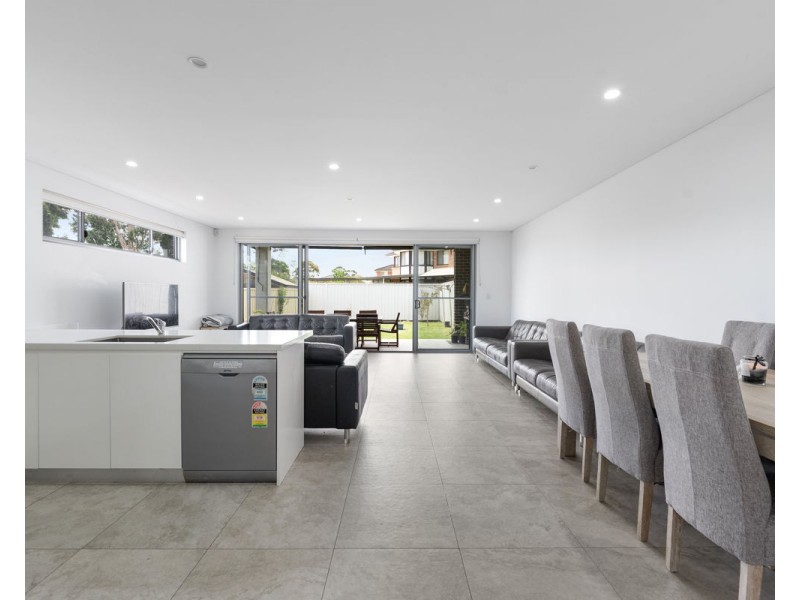 218 Darling Street, Greystanes NSW 2145