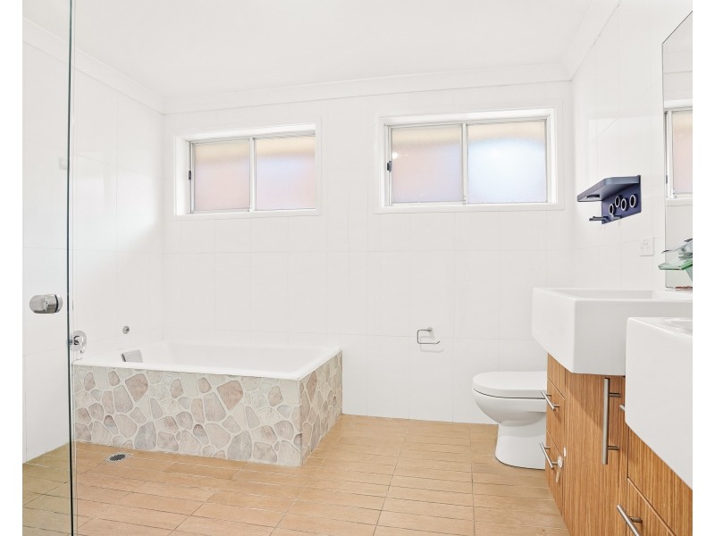 16 Percy St, Greystanes NSW 2145